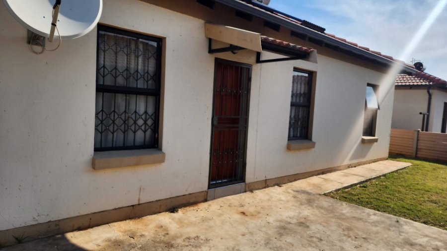 To Let 3 Bedroom Property for Rent in Rustenburg North West
